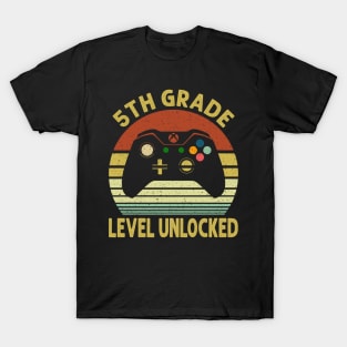 5th Grade Level Unlocked First Day of School Video Gamer T-Shirt